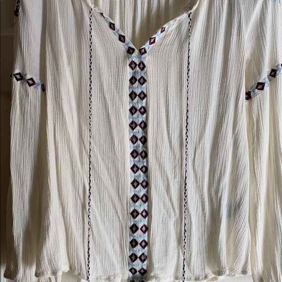 Embroidered Top - Picture 2 of 3